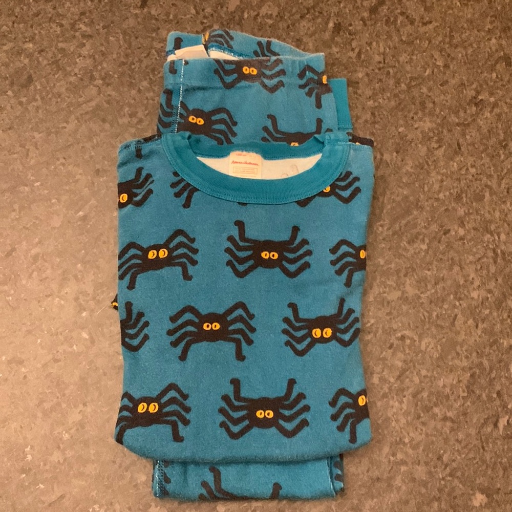 Hanna Andersson Spider PJ Set Size 12
